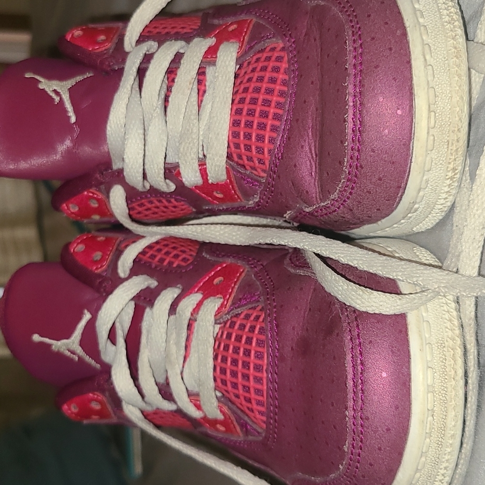 Air Jordan 4 Retro "Berry Pink"